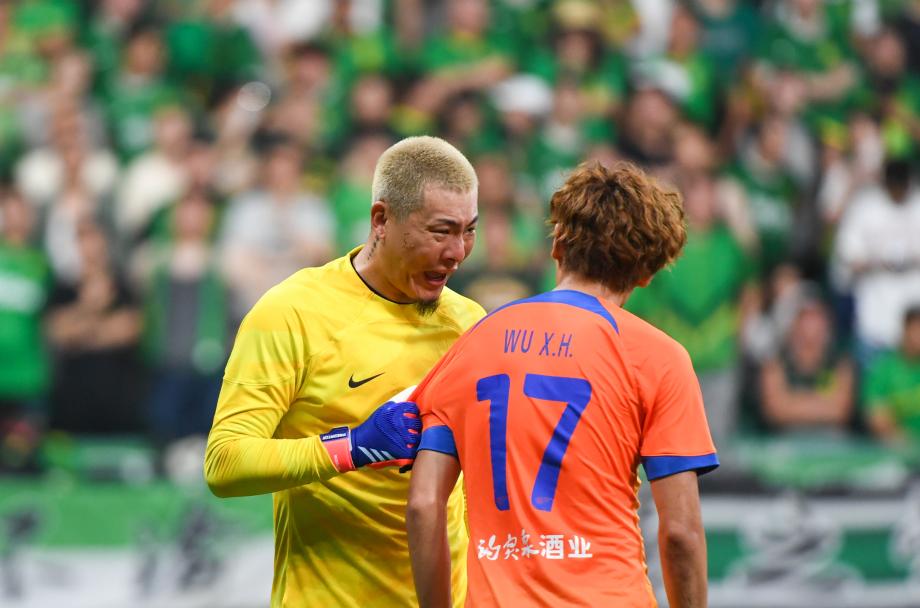 阿德本罗进球法比奥破门 国安两球完胜泰山