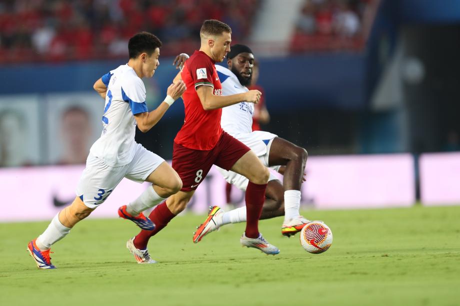 刘鑫瑜世界波对手送乌龙 沧州客场胜河南队