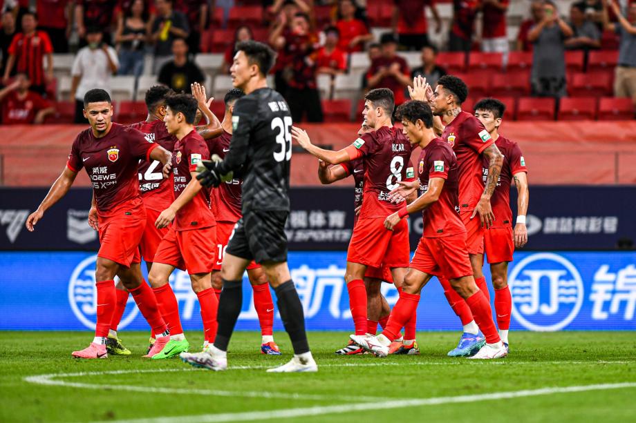 武磊冯劲破门 上海海港2-0深圳新鹏城