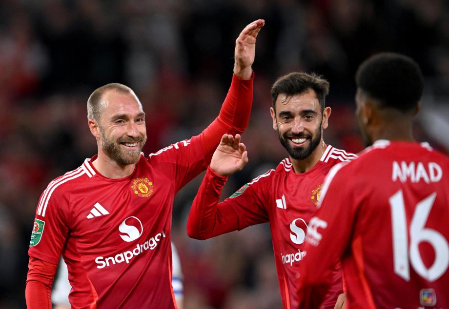 联赛杯-加纳乔埃里克森双响 曼联7-0巴恩斯利