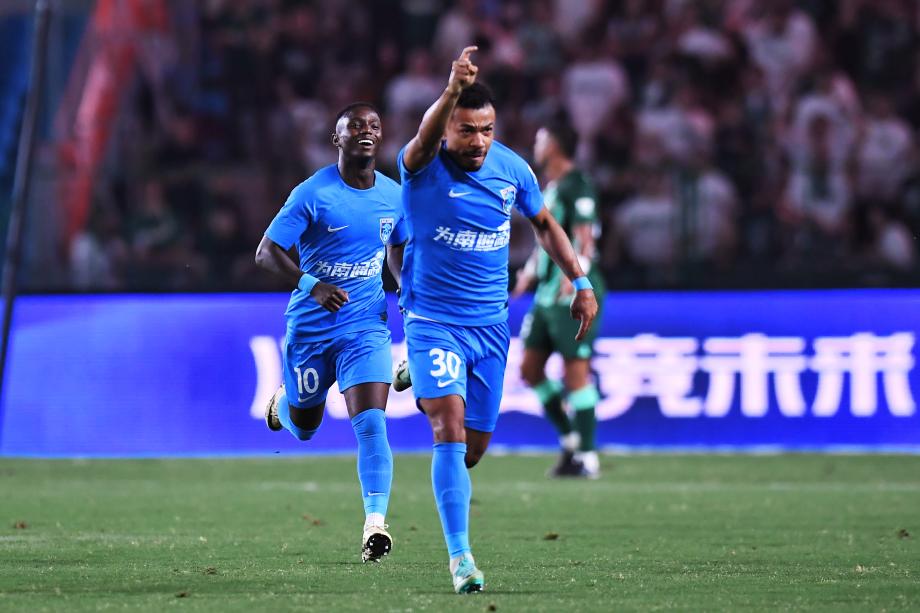 莱昂纳多28秒闪击孙正傲两黄离场 南通3-2逆转浙江