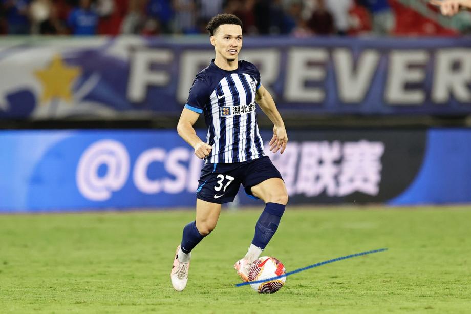 中超-若卡绝杀 武汉三镇1-0战胜十人河南队