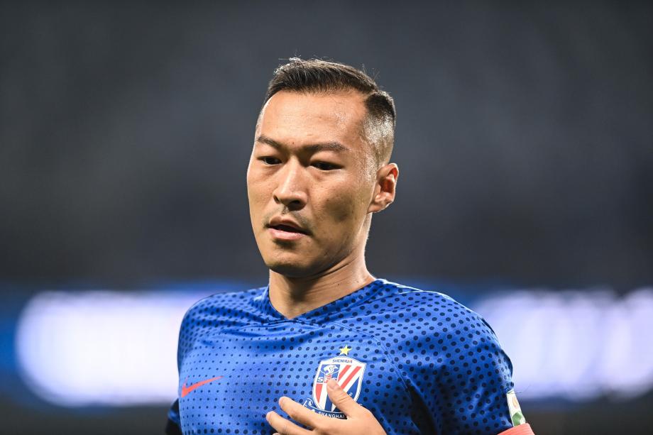 吴曦头球绝杀 申花2-1逆转河南登顶积分榜