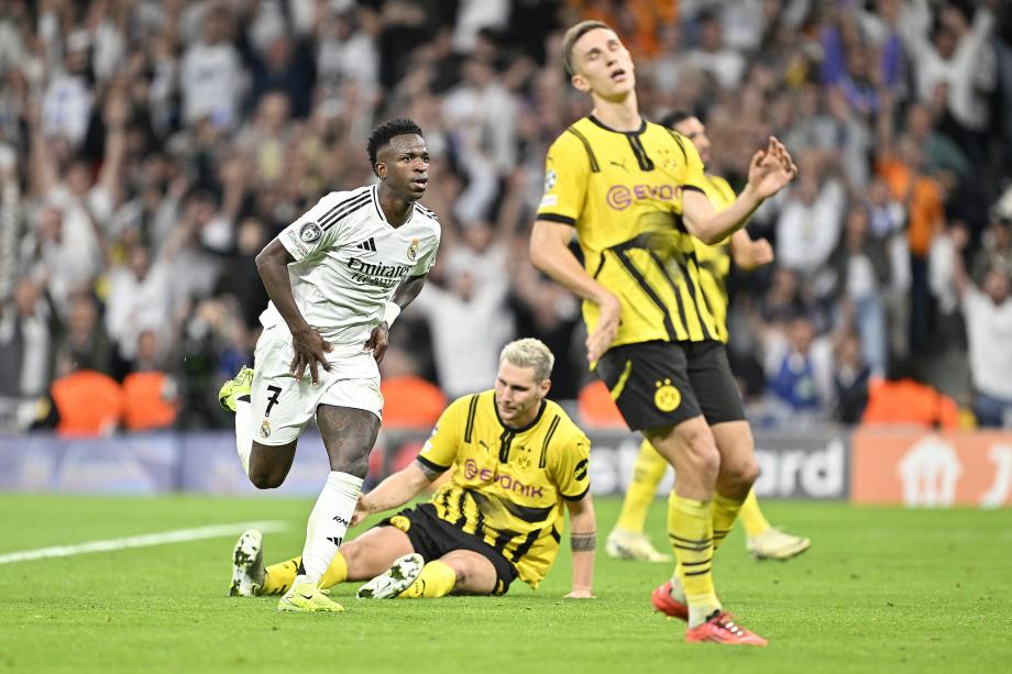 皇马让5-2逆转多特 维尼修斯戴帽巴斯克斯建功