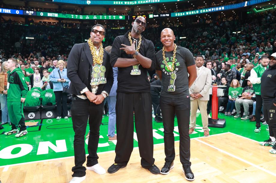 荣誉时刻！凯尔特人升起球队第18面总冠军旗帜