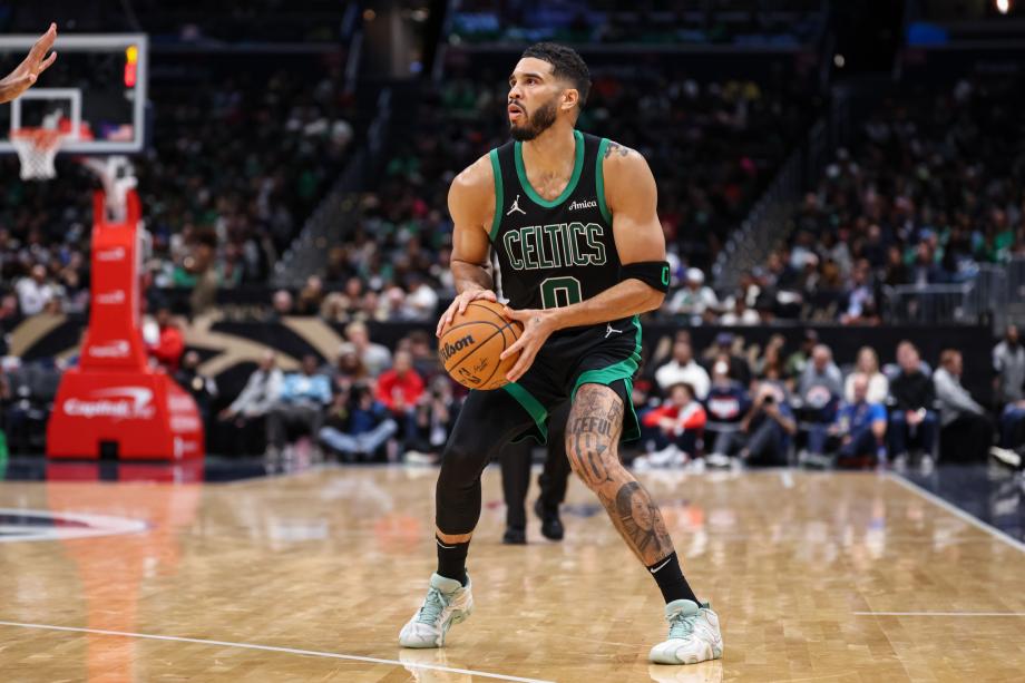 塔图姆25+11布朗27分 凯尔特人大胜奇才