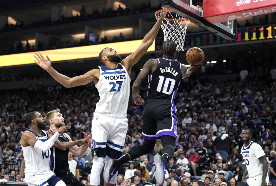 爱德华兹32+7罚球准绝杀 森林狼客场险胜国王