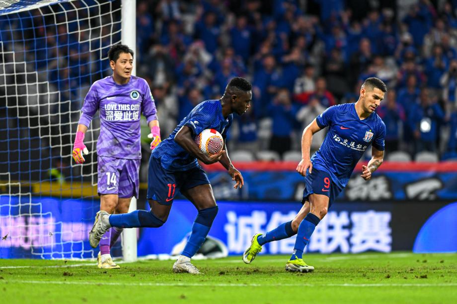 上海申花2-2遭深圳新鹏城逼平 积分榜跌至第2