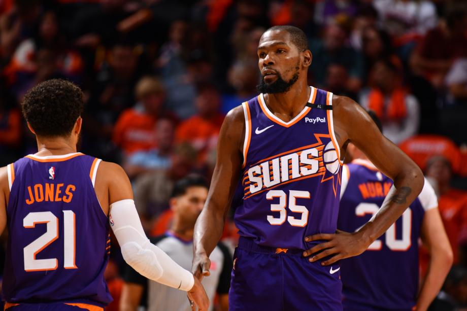 杜兰特31分迎生涯里程碑 太阳主场力擒独行侠