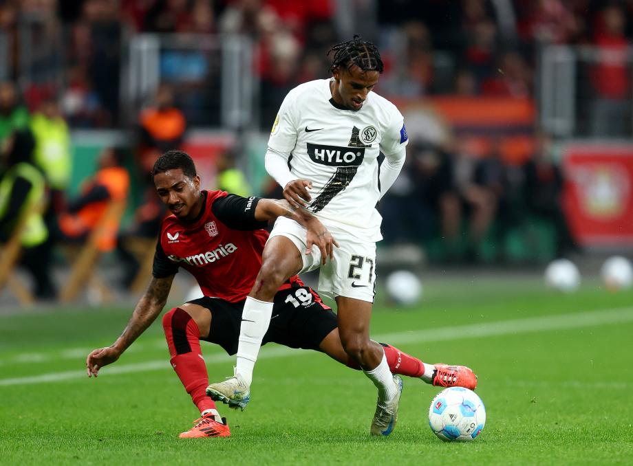 德国杯-希克双响阿莱克斯世界波 勒沃库森3-0晋级