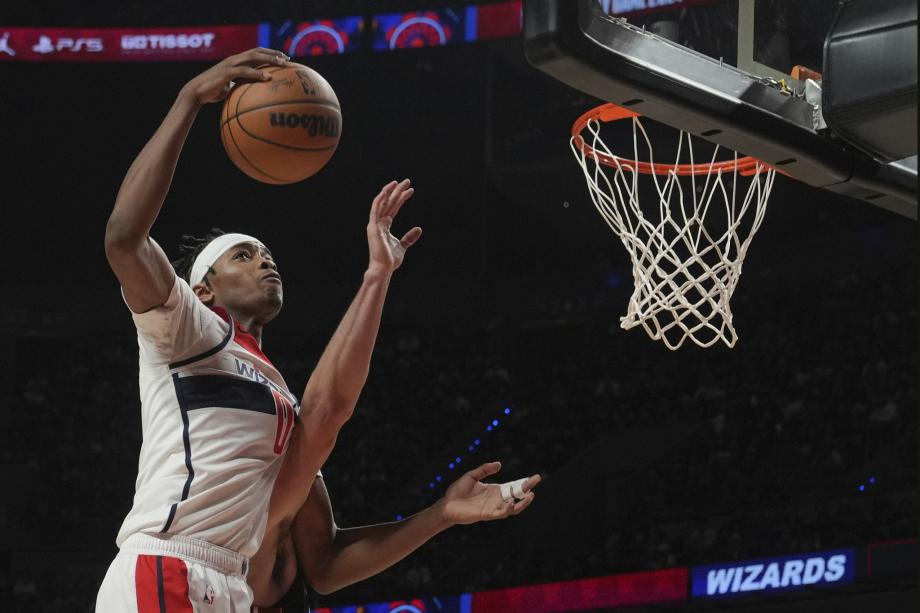 阿德巴约32+14普尔21分 热火20分大胜奇才