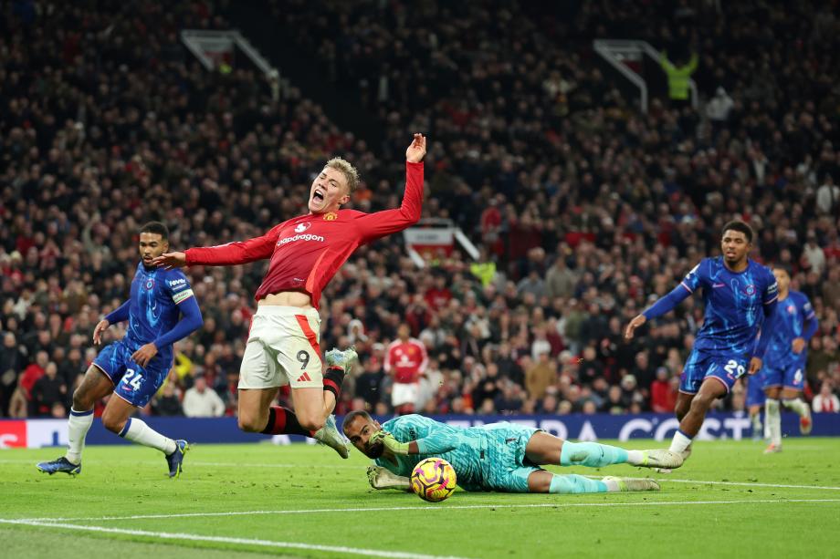 英超-B费点射凯塞多破门 曼联1-1切尔西