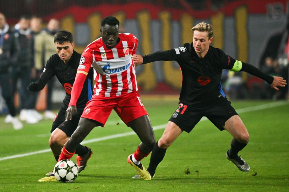 孔德助攻戴帽莱万双响拉菲传射 巴萨5-2红星