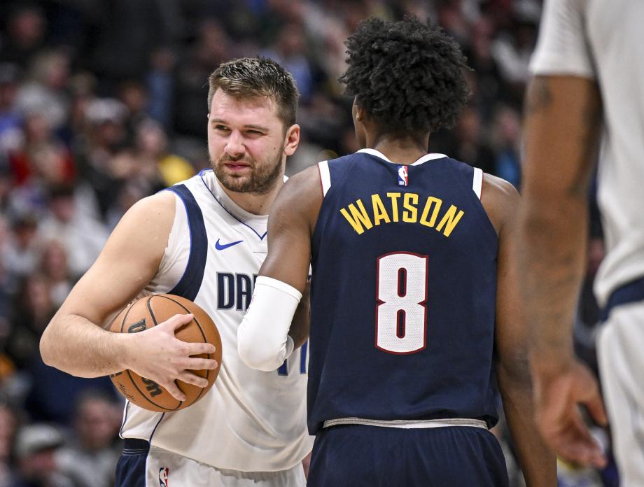 欧文43分约基奇37+18+15 掘金险胜独行侠