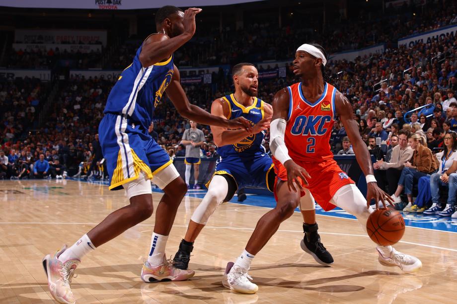 库里36+7霍姆格伦伤退 勇士克雷霆升至西部第2