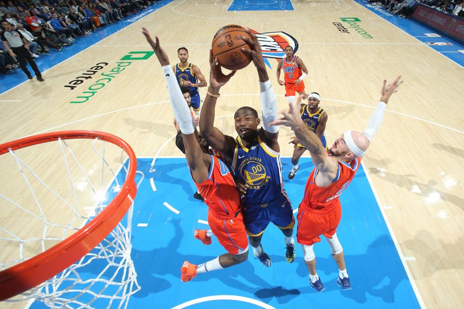 库里36+7霍姆格伦伤退 勇士克雷霆升至西部第2