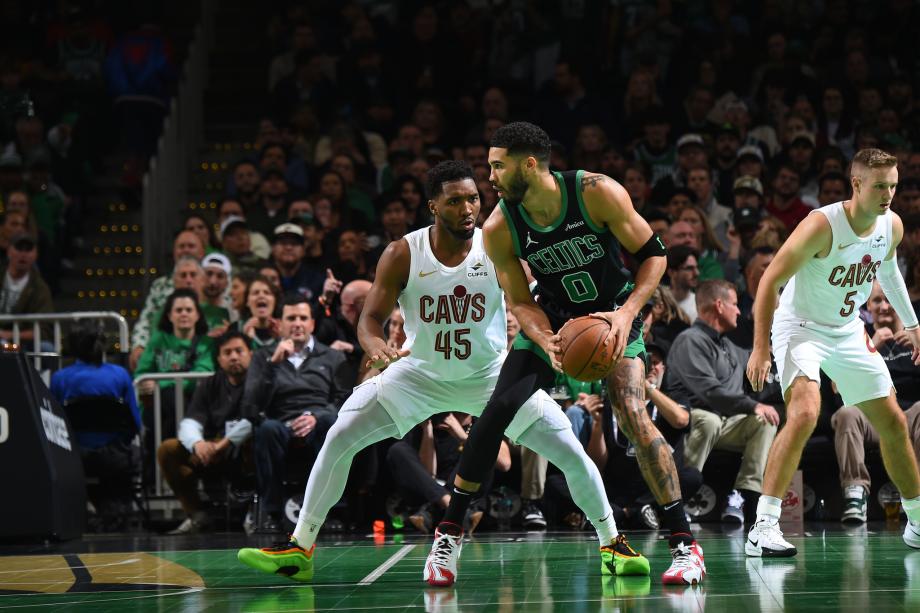 凯尔特人终结骑士开季15连胜 塔图姆砍33+12+7