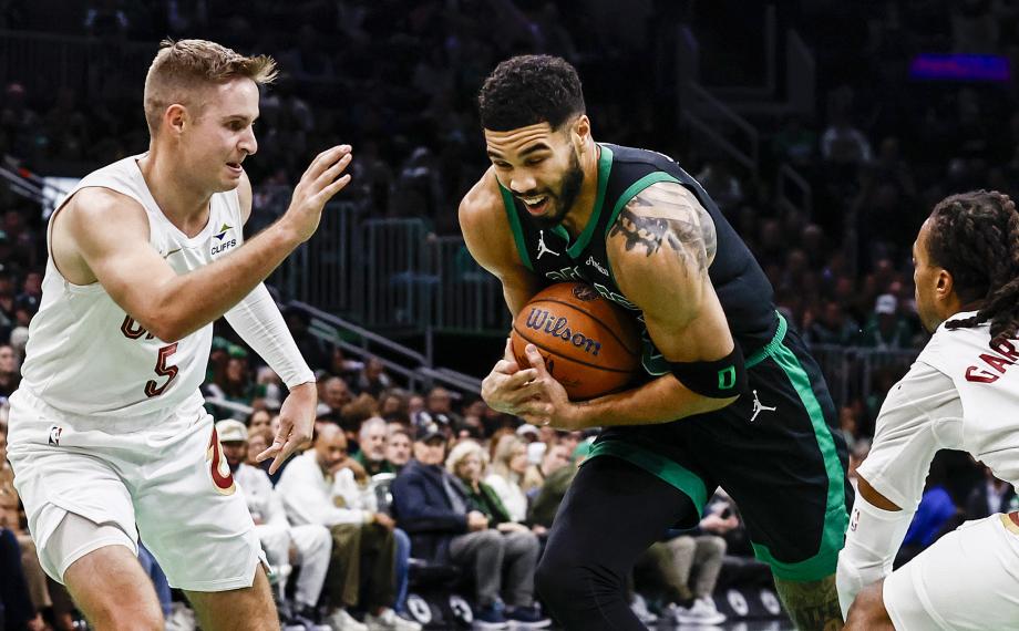 凯尔特人终结骑士开季15连胜 塔图姆砍33+12+7