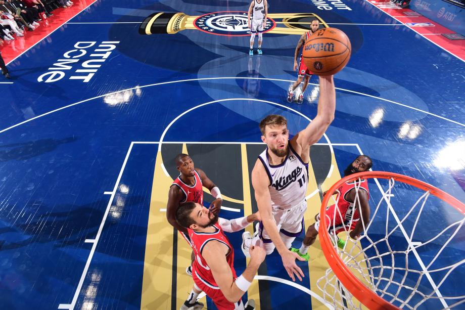 哈登22分6篮板9助攻 快船力擒国王取得4连胜