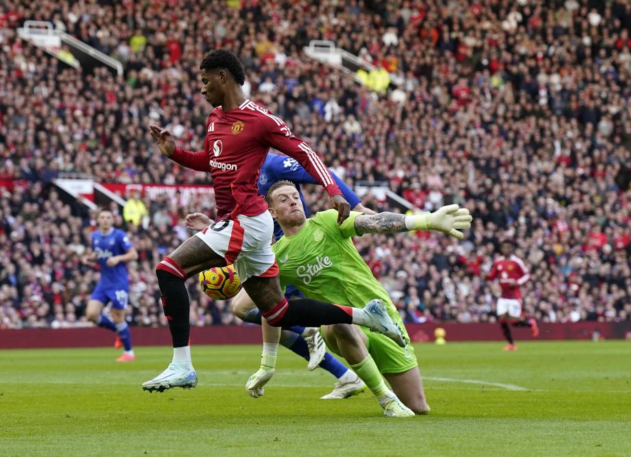 英超-拉什福德齐尔克泽均双响 曼联4-0阿莫林