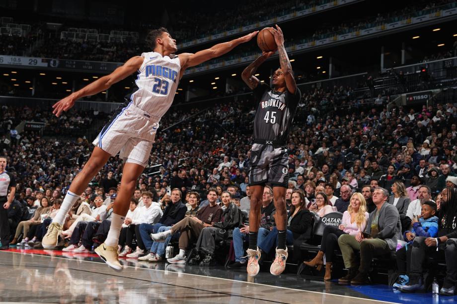 小瓦格纳20+9崔永熙登场 魔术胜篮网豪取六连胜