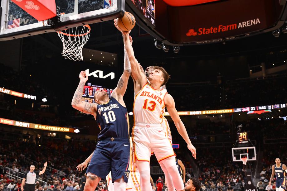 特雷杨12+15麦科勒姆29分 老鹰送鹈鹕九连败