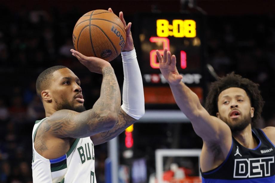 字母哥利拉德合砍55分 雄鹿胜活塞晋级淘汰赛