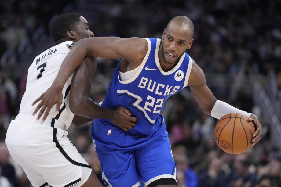 字母哥利拉德缺阵 约翰逊领衔3人20+篮网擒雄鹿