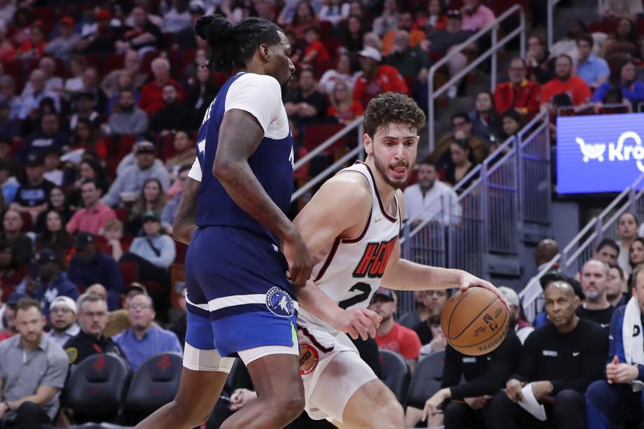 爱德华兹三分准绝杀申京38+12 森林狼大逆转火箭