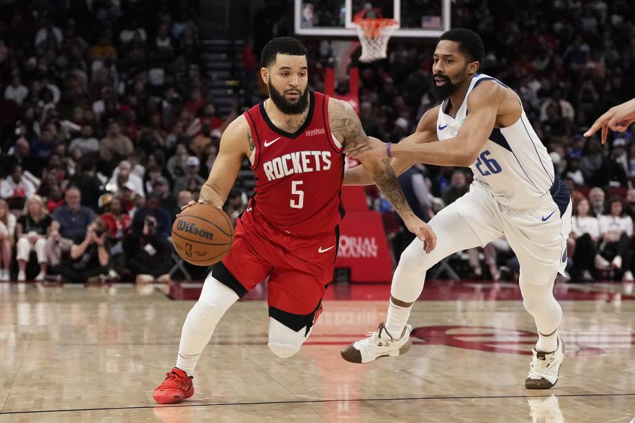 申京23+6欧文16分 火箭4人18+送独行侠3连败