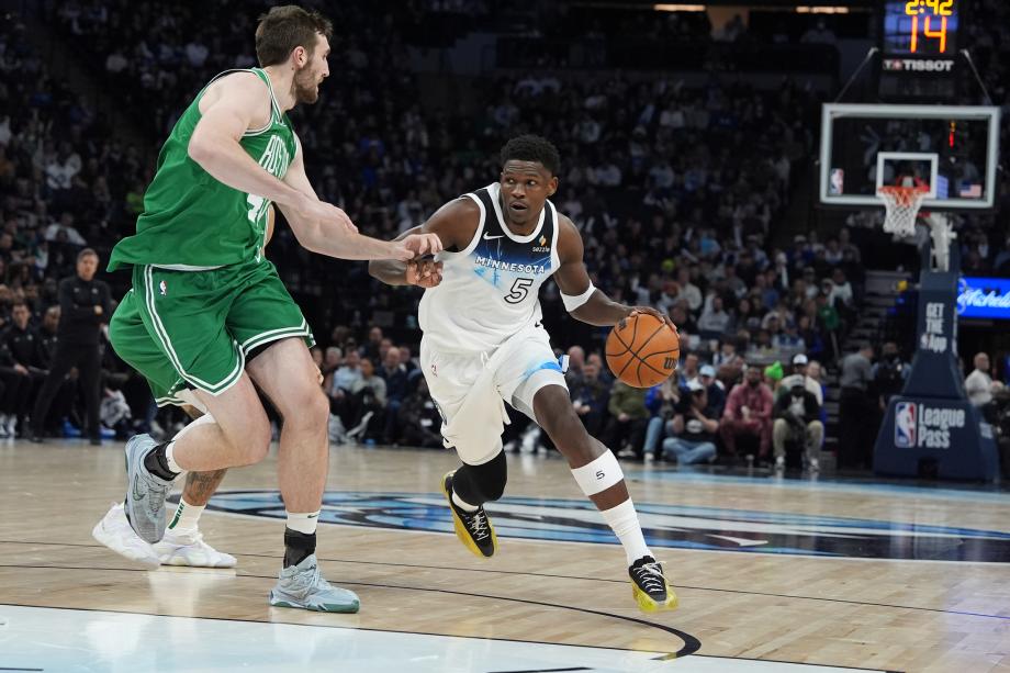 塔图姆33+9兰德尔27分 怀特26分绿军险胜森林狼