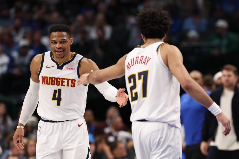 约基奇19+18+9克莱25+6 掘金擒独行侠三连胜