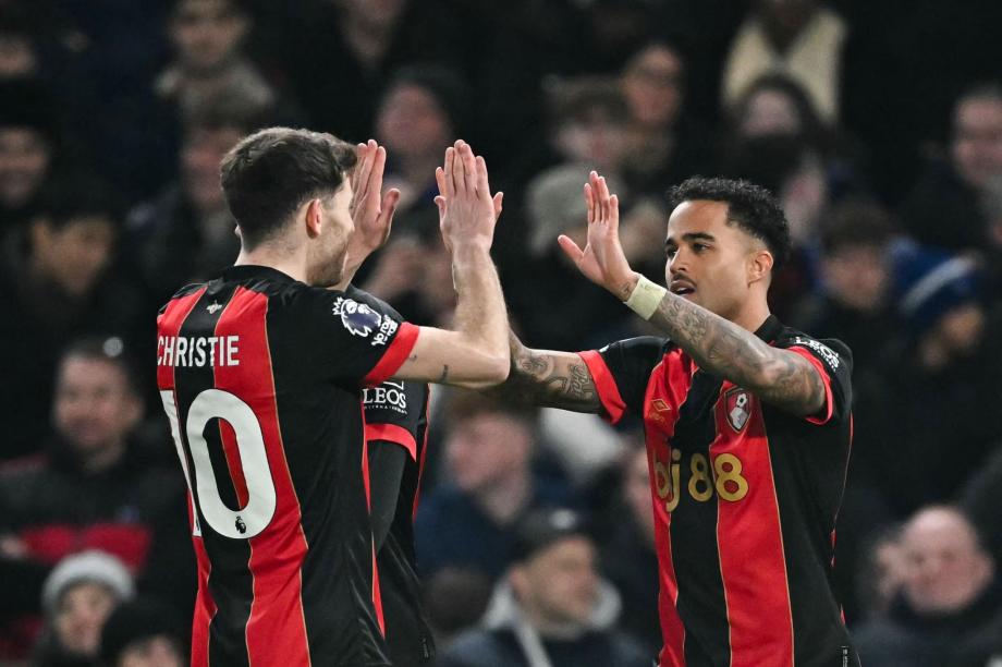 英超-詹姆斯任意球绝平 切尔西2-2伯恩茅斯