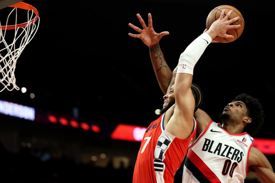 哈登19+6鲍威尔23分 快船大胜开拓者取3连胜