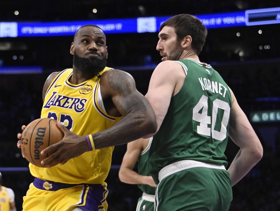 詹姆斯20+14+6 湖人主场117-96大胜凯尔特人