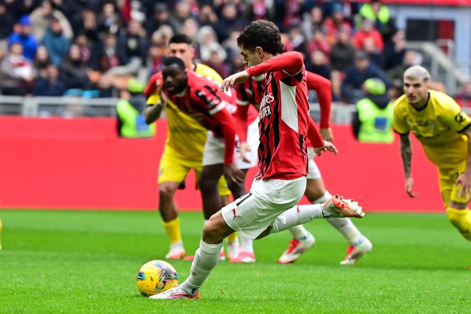 意甲-丘库埃泽补时建功 米兰3-2逆转绝杀帕尔马