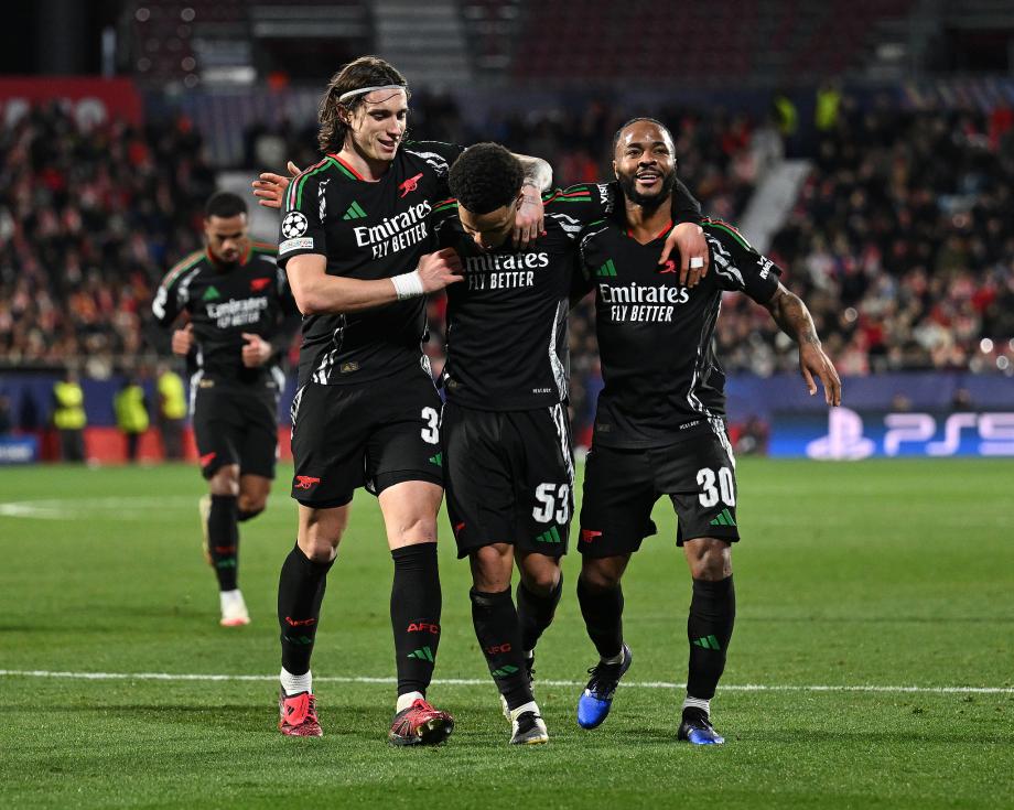 欧冠-恩瓦内里世界波 阿森纳2-1第三名晋级16强