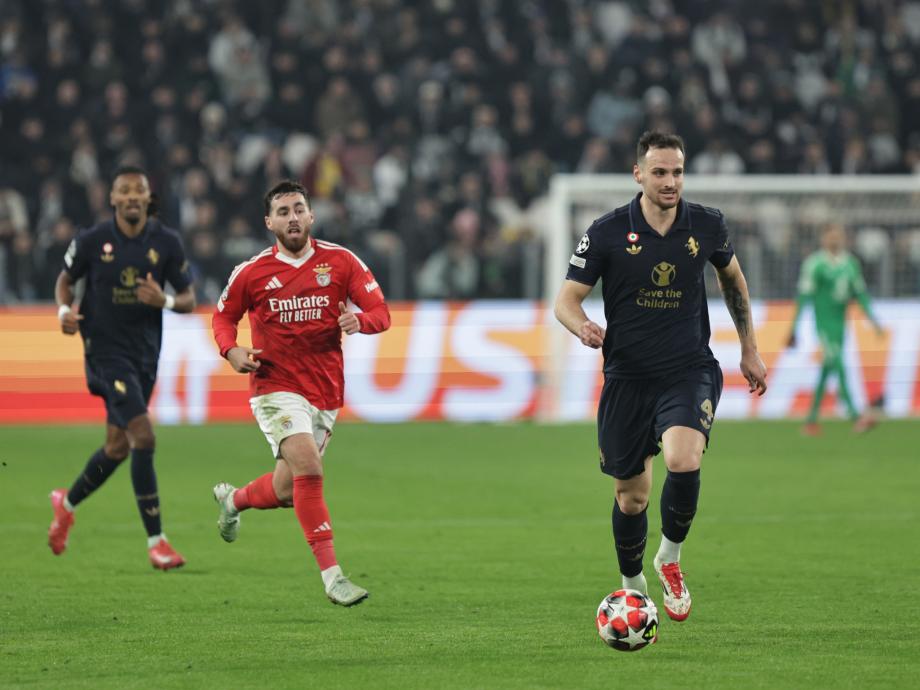 欧冠-尤文0-2本菲卡双双晋级 帕夫利季斯2场4球