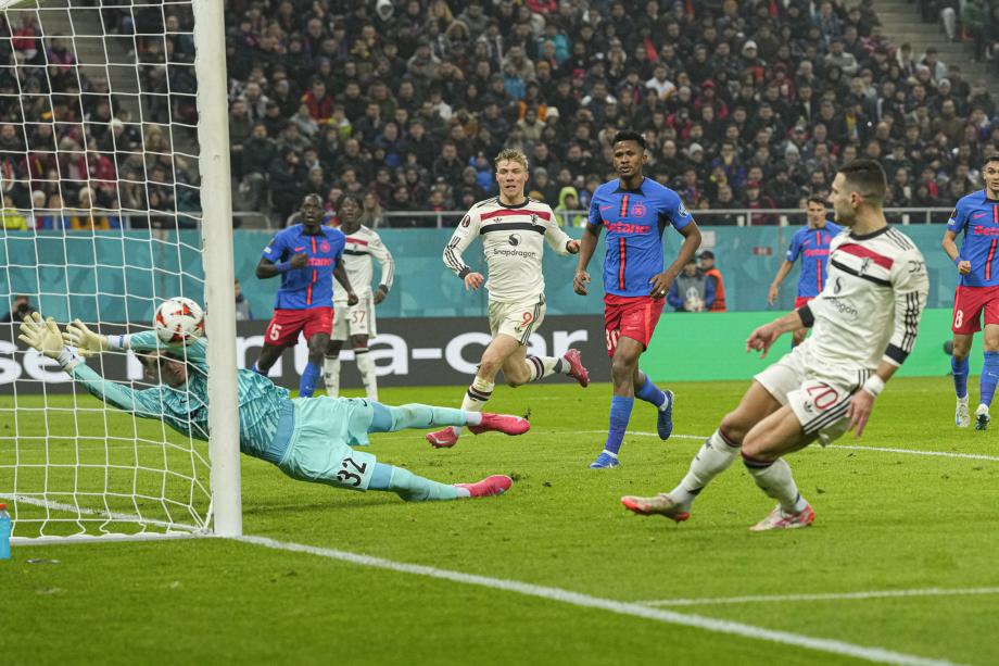 欧联-梅努传射 曼联2-0布加勒斯特星不败进16强