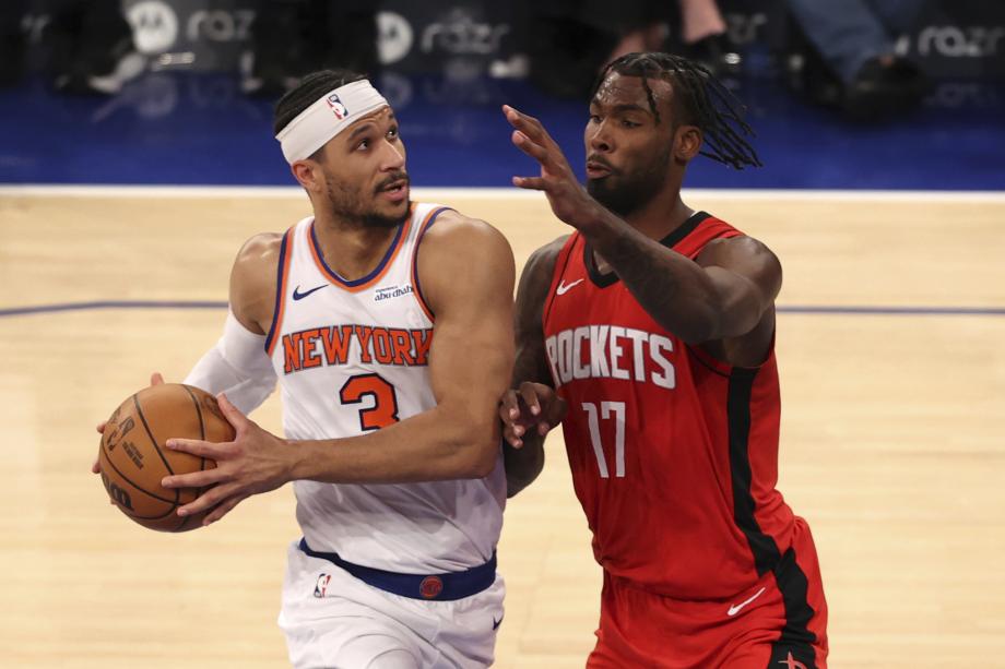 布伦森42+10汤普森25+11+11 尼克斯胜火箭