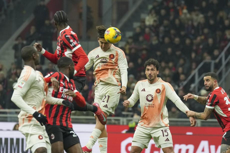 亚伯拉罕两球菲利克斯破门 米兰晋级意杯四强