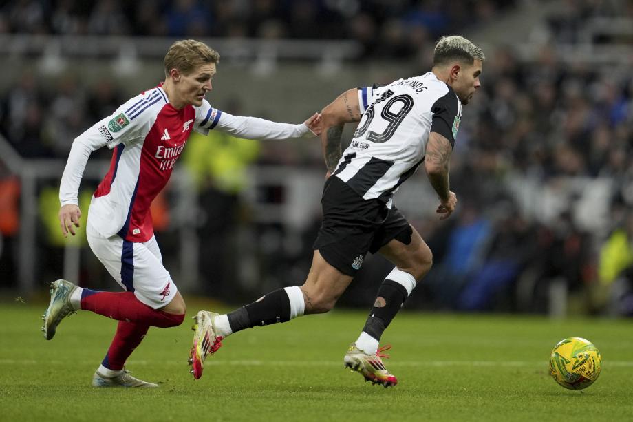 客场不敌纽卡斯尔 阿森纳无缘英格兰联赛杯决赛