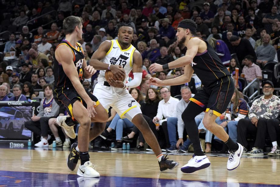 太阳135-127爵士 阿伦连续关键三分布克47分11助