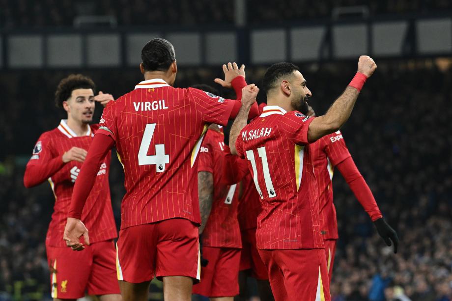 英超-塔可夫斯基抽射绝平 利物浦2-2埃弗顿