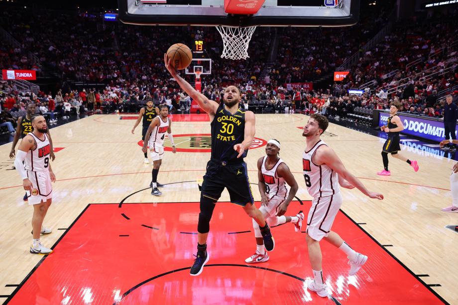 库里27分巴特勒19+8 勇士拒绝逆转力克火箭