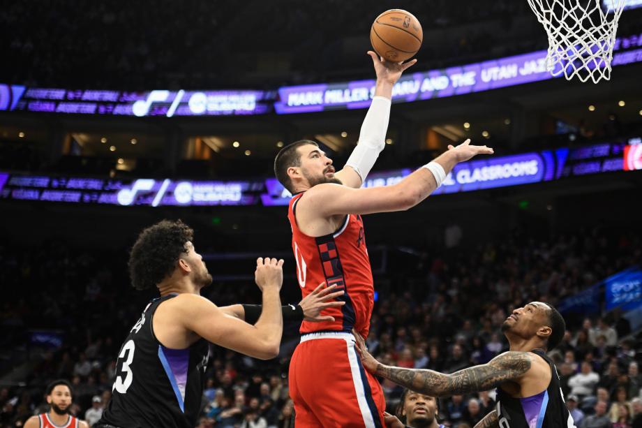 哈登32+10+7鲍威尔新高 快船加时逆转爵士