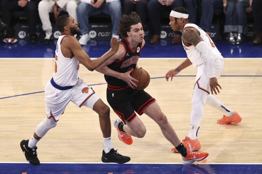 唐斯32+18布伦森22+12 尼克斯加时险胜公牛