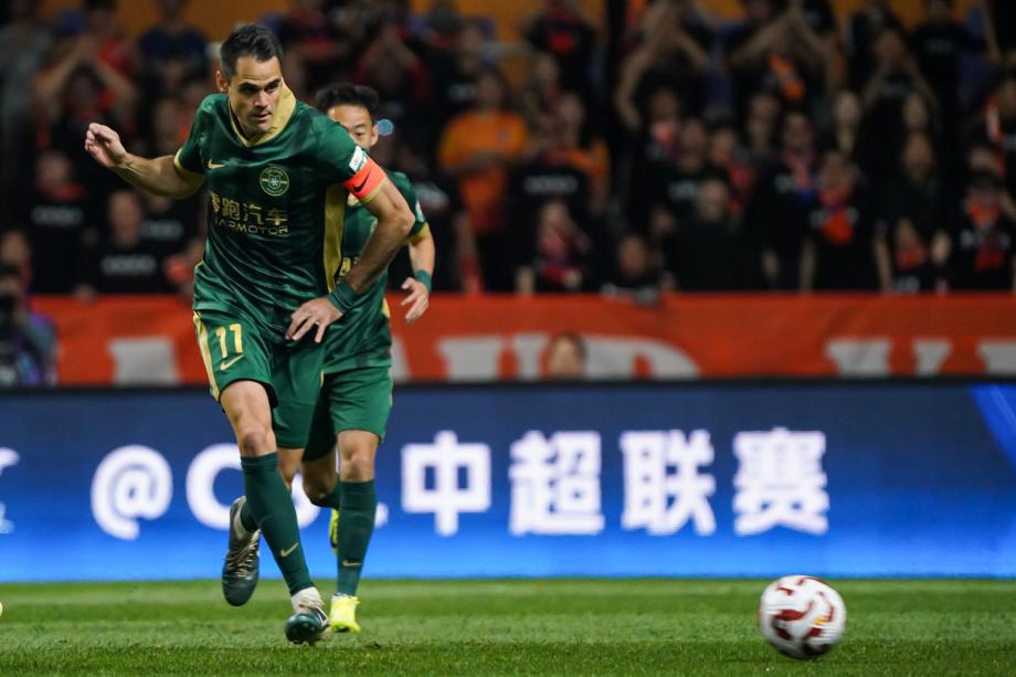 李松益进队史中超首球 云南玉昆1-1浙江夺赛季首分