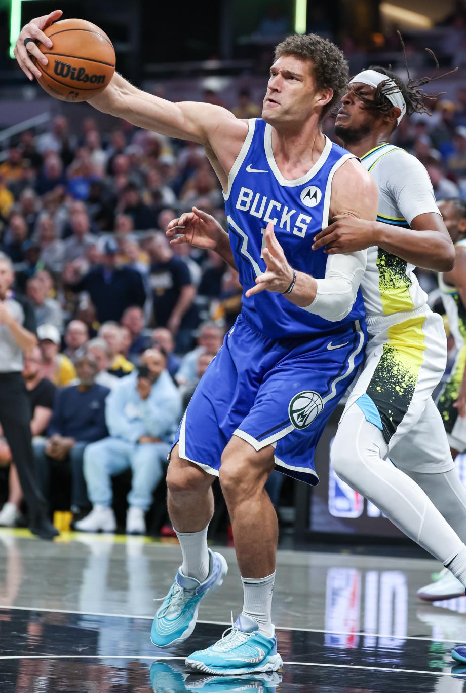 NBA-步行者115-114险胜雄鹿 字母哥19+17+7