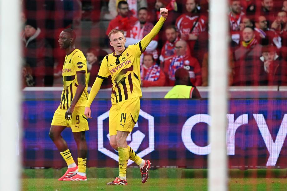 埃姆雷-詹点射拜尔建功 多特淘汰里尔将战巴萨